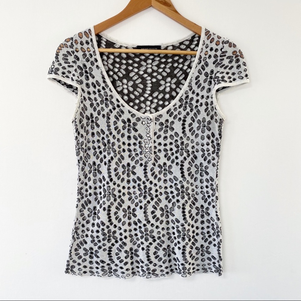 Bruno Manetti Short Sleeve Knit Top S ($279)